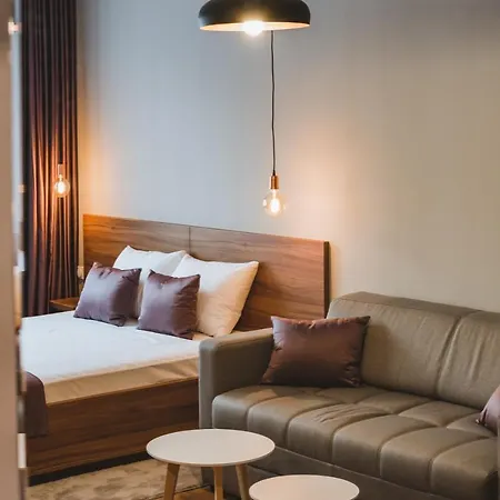 Plaza Appartement Ni